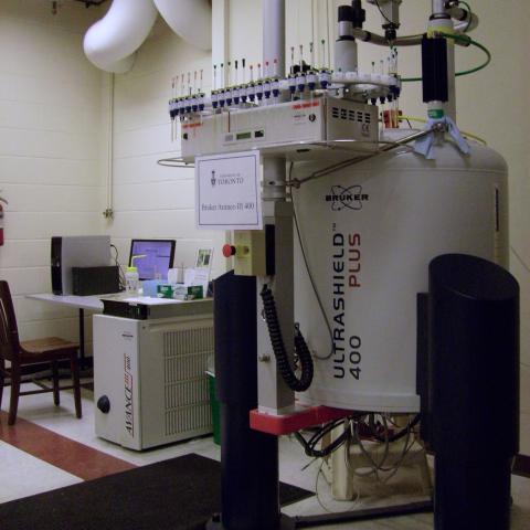 Bruker Avance III 400 MHz NMR spectrometer